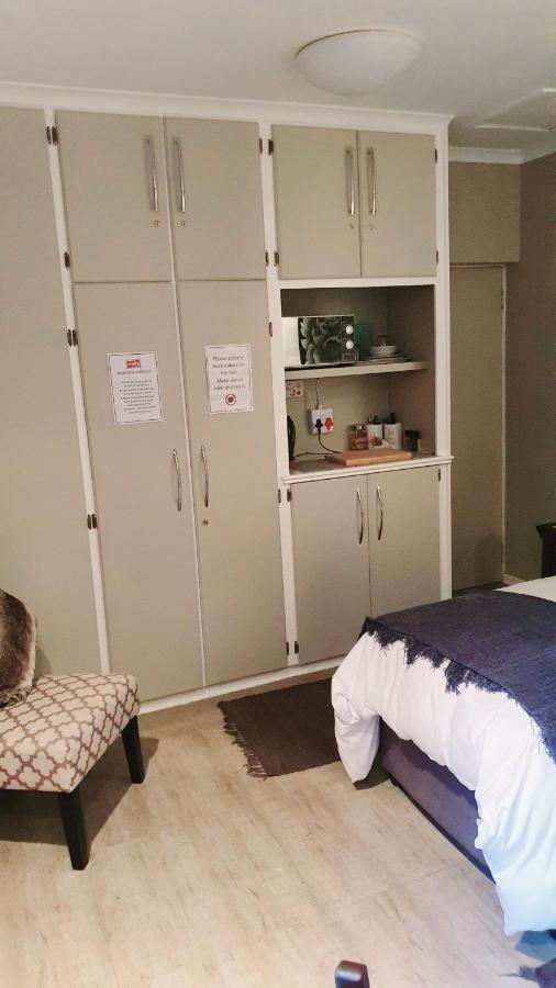 The Spare Bedroom Unit 1 Гаррісміт Екстер'єр фото